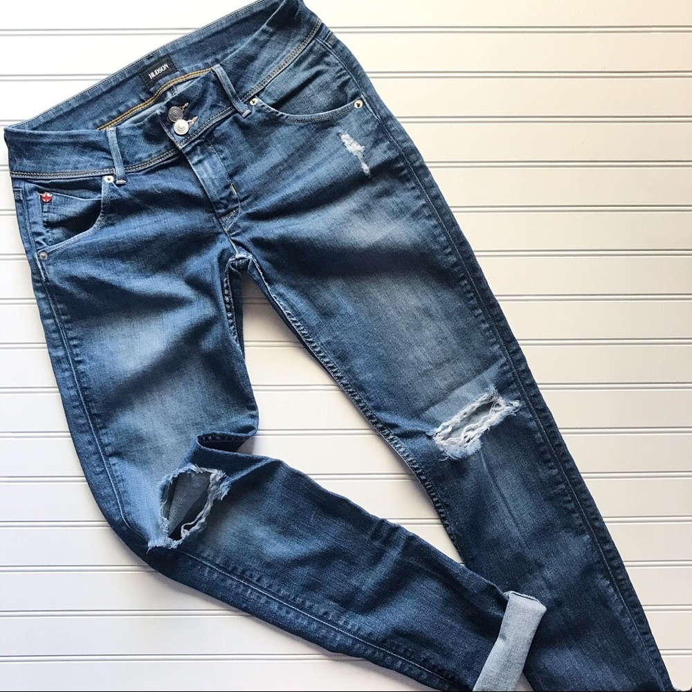 Hudson distressed Collin skinny jeans!
